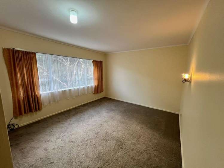 2/105 Landscape Road Mount Eden_12