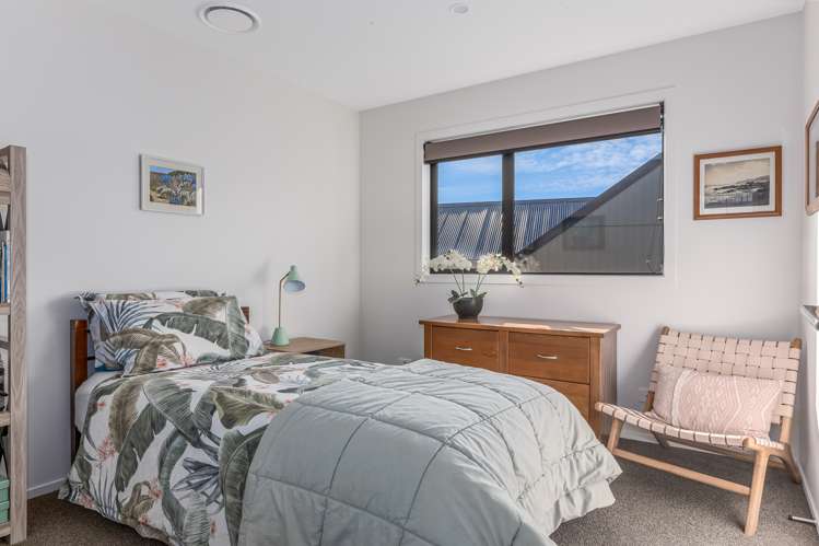 9 Lemonwood Way Woodridge_11