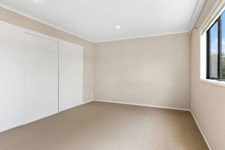 8 Skip Lane East Tamaki_10