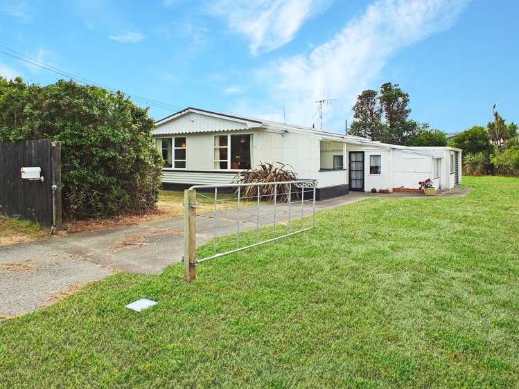 31 Roore Street Foxton Beach_2