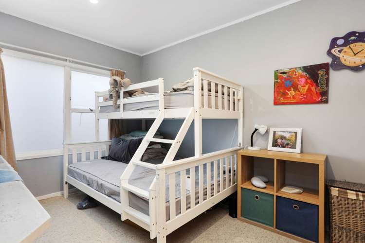 2/9 Devon Road Bucklands Beach_6