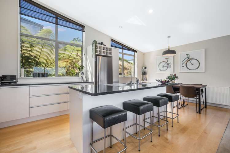 22 Ships Cove Whitby_5