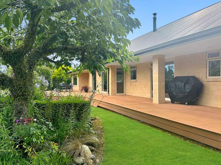 22 Petersen Road Harihari_1