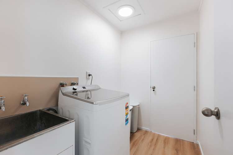 30 Heron Avenue East Matua_13