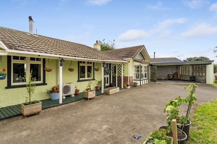 53 Tasman Road Otaki Beach_4