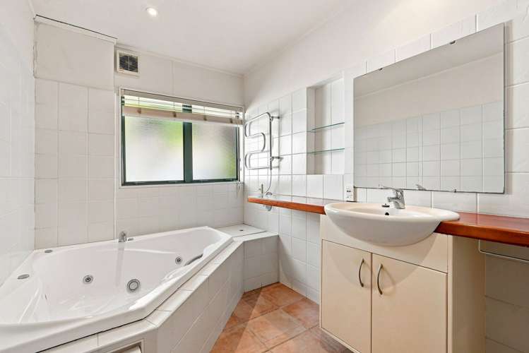 11A Saddleback Rise Murrays Bay_21
