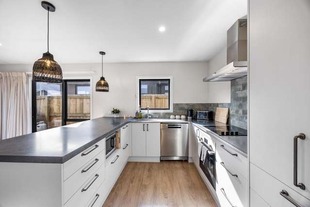 1 Barton Street Lake Hawea_2
