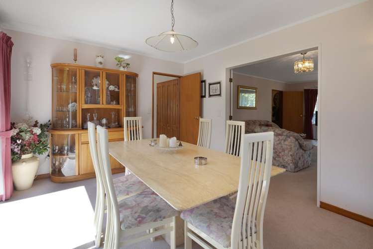 30 Thatcher Crescent Crofton Downs_6