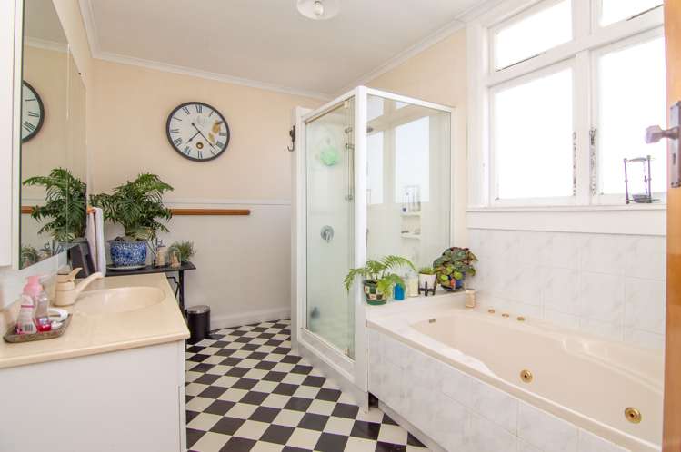 4 Russell Street Palmerston North Central_17