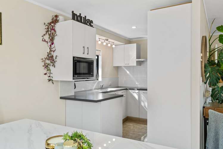11 Peguero Place_5