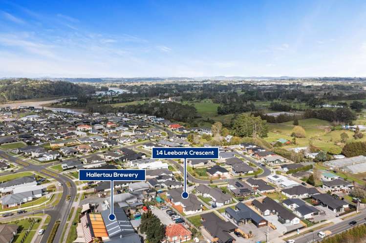 14 Leebank Crescent Riverhead_31