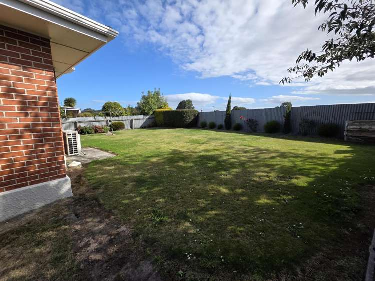 42 Glendale Crescent Holmes Hill_19