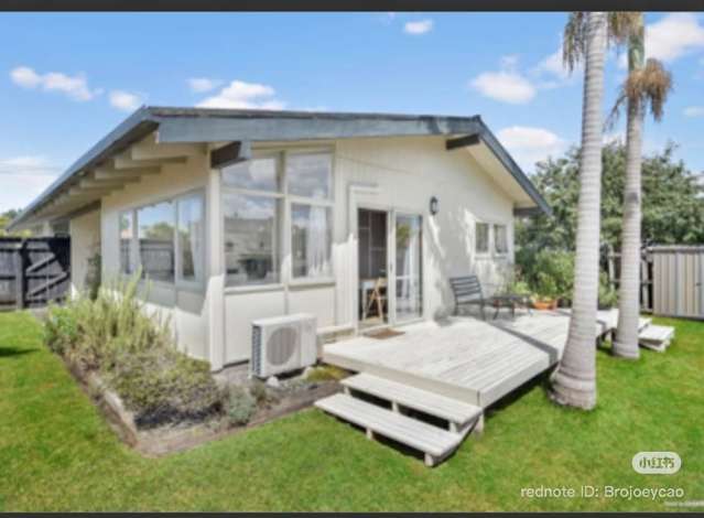 Charming Unit in Te Atatu Peninsula