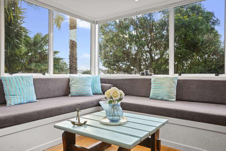 16 Gilshennan Valley Red Beach_12