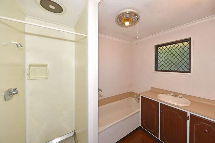 2/11 Gatonby Place Avonhead_12