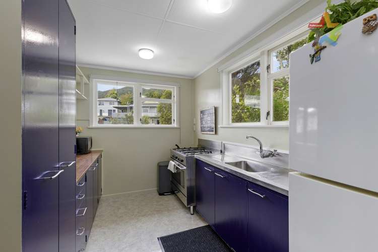 5 Tyrone Grove Wainuiomata_6