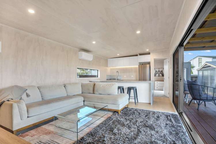 142 The Fairway Matarangi_9