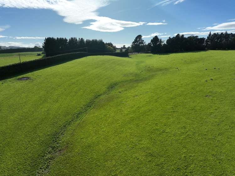 Hillend Road_1