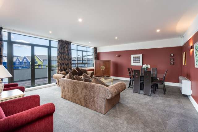 Inner City Stand Alone Quality Apartment