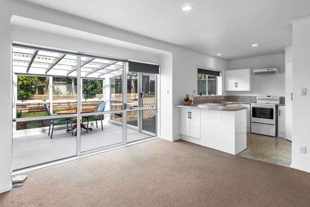 8B Lockesley Place Onerahi_3