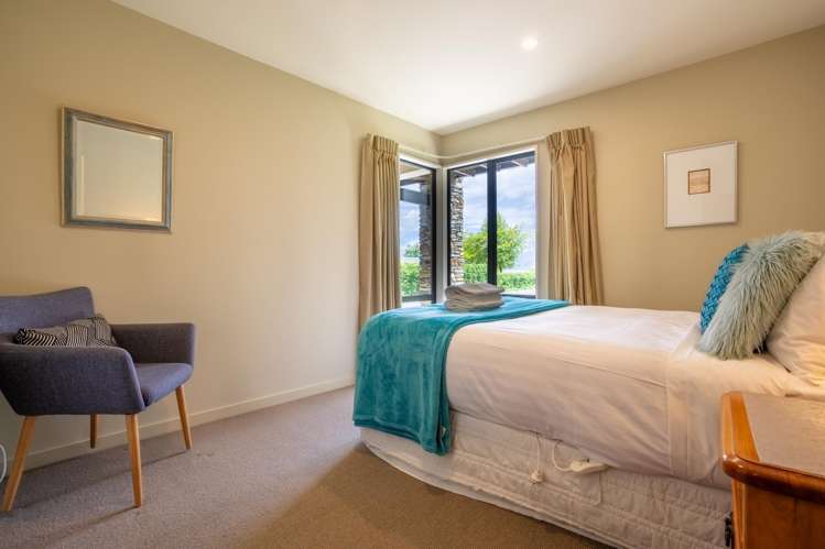 10B Bob Lee Place Wanaka_16