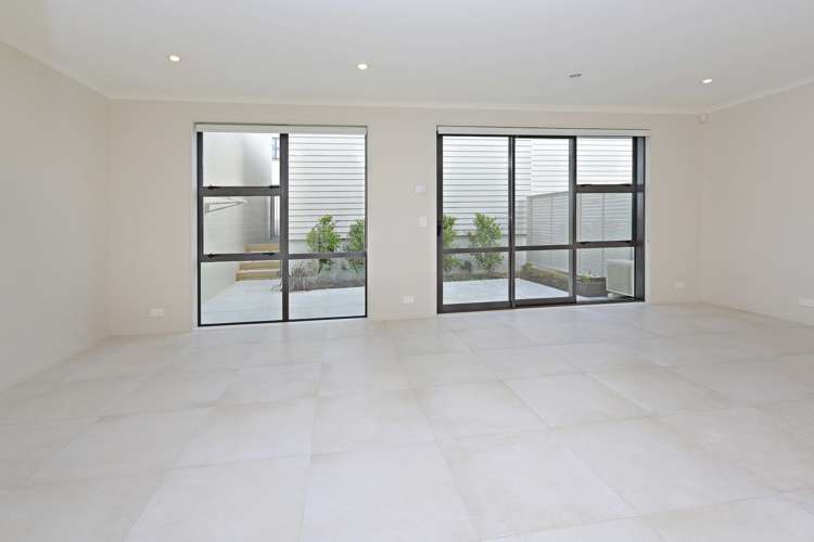 4 Riviera Drive Flat Bush_6