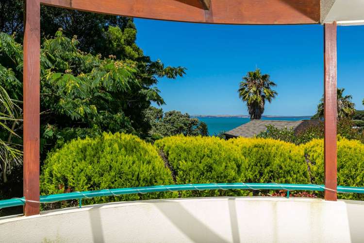 4/92 Churchill Road Murrays Bay_21