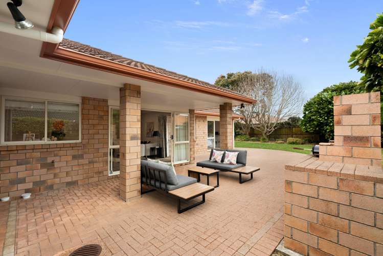 5 Castlehill Court Wattle Downs_18
