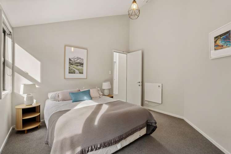 13 Malaghan Street Queenstown_9