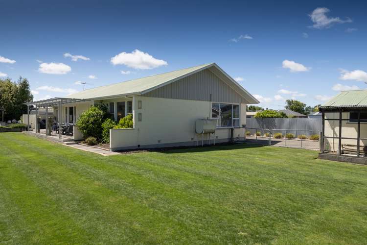 81 Alford Forest Road Allenton_23