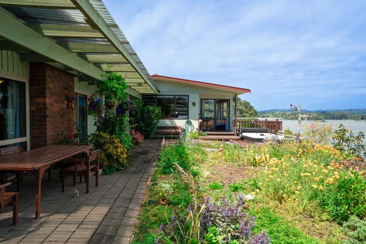 11 and 11A Kuaka Lane Ohiwa_21