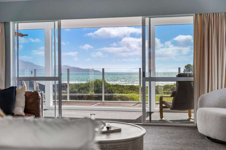 8 Ara Kuaka Waikanae Beach_23