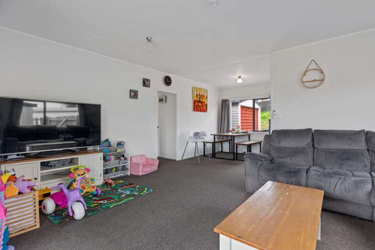 16 Southview Place Wattle Downs_9
