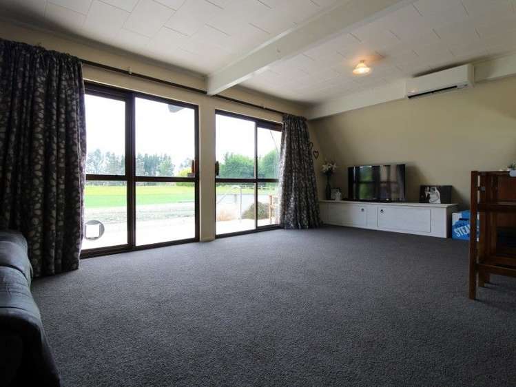 12 Douglas Street Winton_0