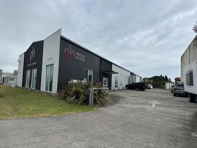 58 Hurlstone Drive Waiwhakaiho_1