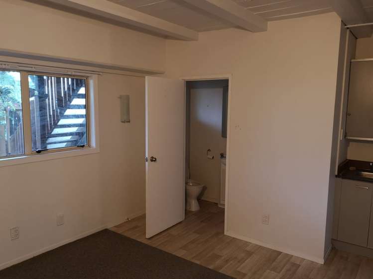 14a Captain Scott Road Glen Eden_15