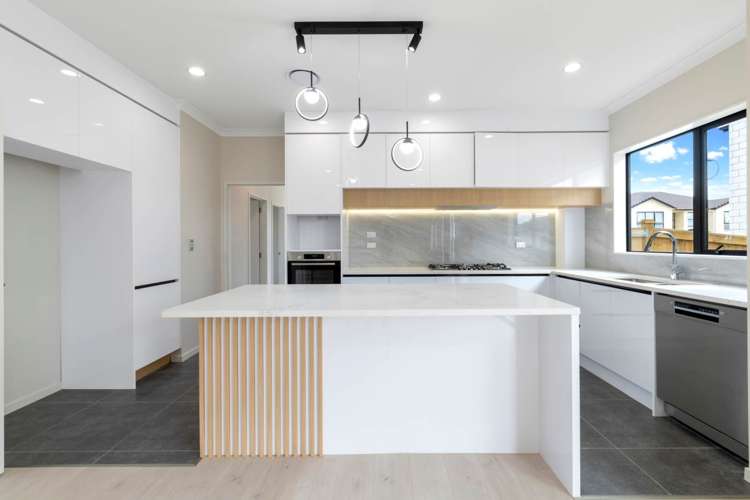 1 Ballyliffin Drive Flat Bush_7