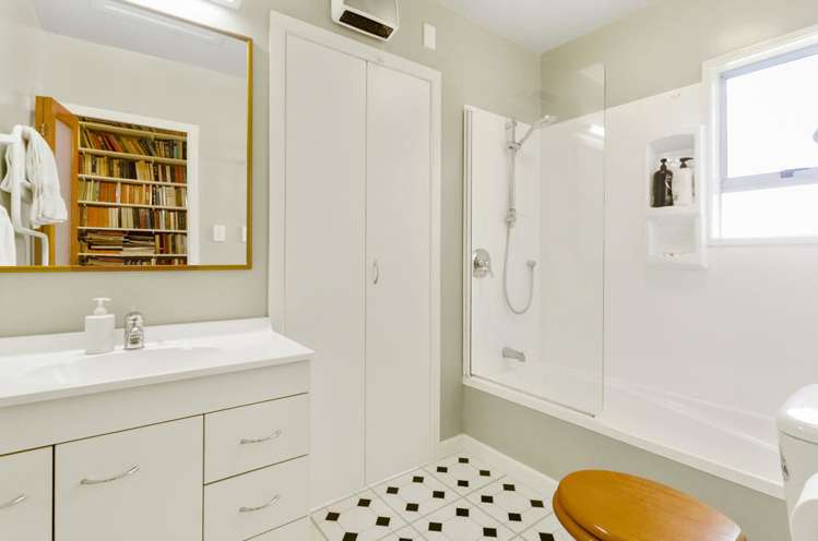 8 River Road Te Atatu Peninsula_10