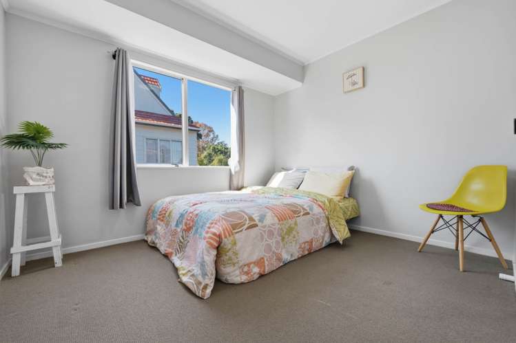 1/17 Lambrown Drive Totara Vale_6
