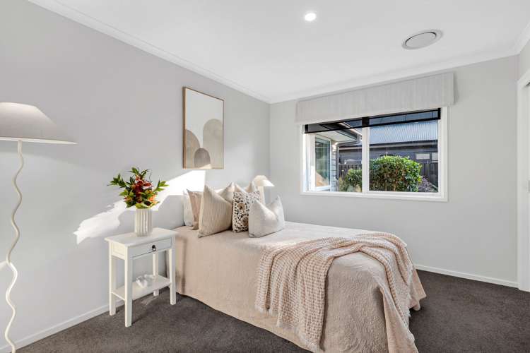 48 Norfolk Drive Cambridge_16