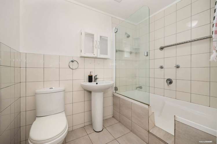 2/66 Glamorgan Drive Torbay_11