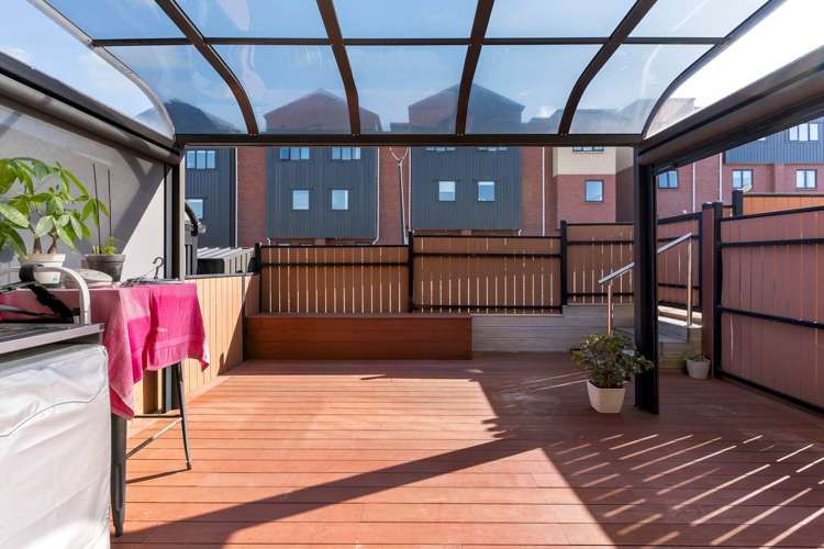 18 Treeline Lane Flat Bush_12