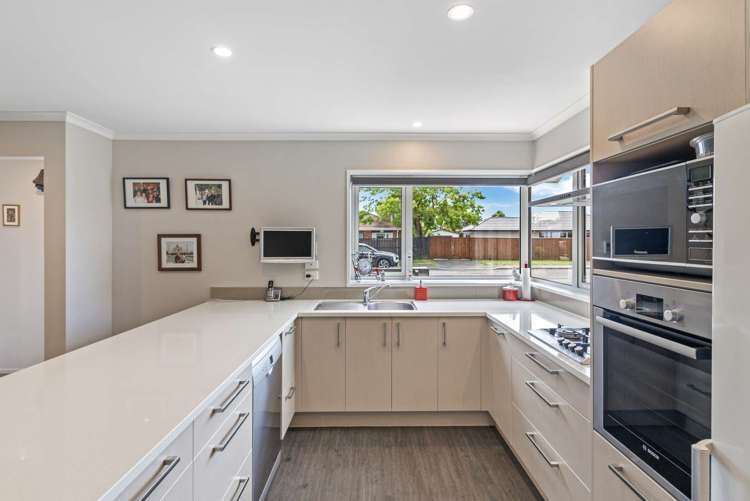 32 Sylvia Street Parklands_3