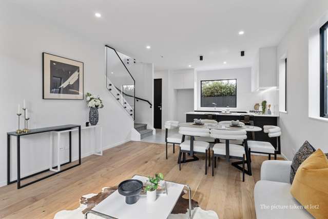 FINAL OPPORTUNITY IN 105A SYCAMORE DRIVE