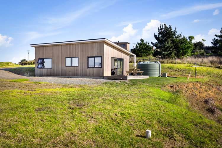 165 Constable Road Muriwai_15
