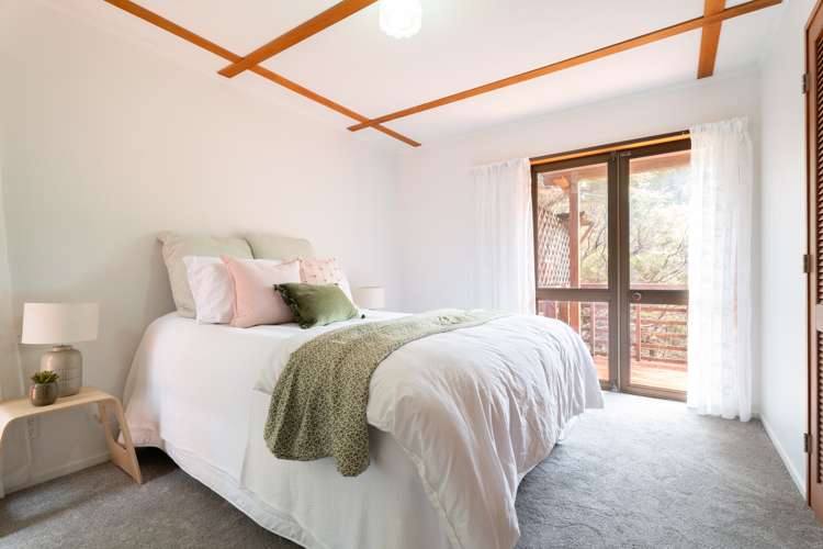 18 Roys Road Plimmerton_11