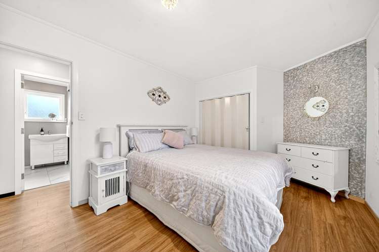 3 Feist Street Carterton_17