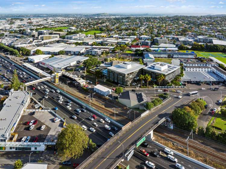 19 & 21 Kalmia Street Ellerslie_10