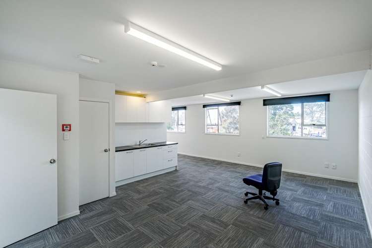 17 Bancroft Crescent Glendene_10