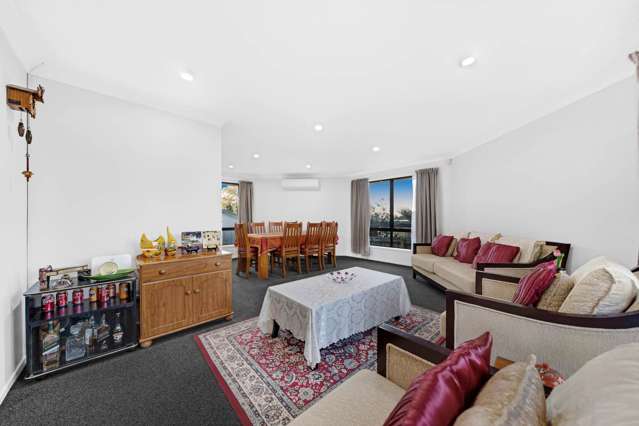 29 Broadfield Street Massey_4